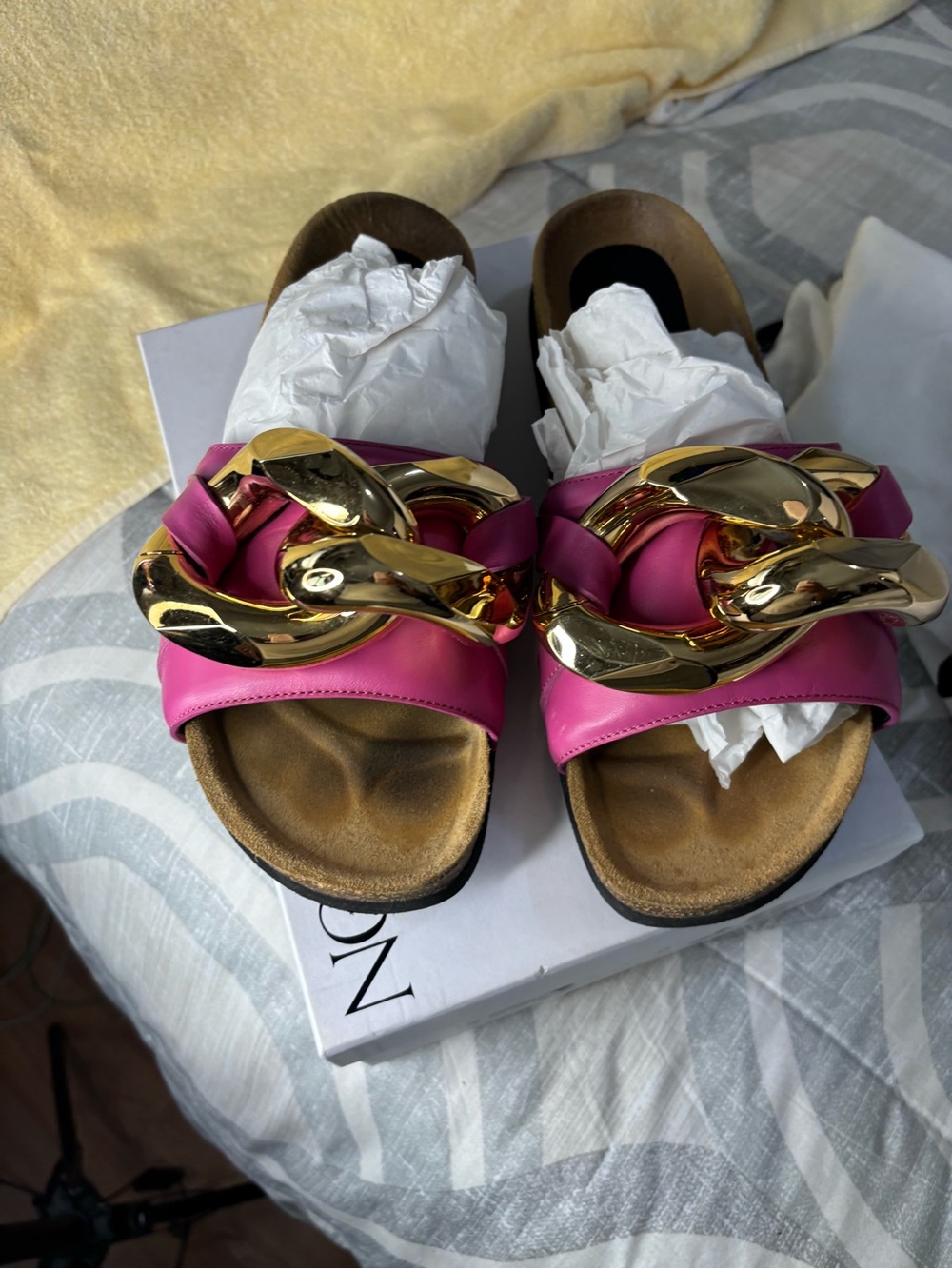 JW ANDERSON Hot Pink Slide Sandals with Oversized Gold Chain Euro 40. Sz 10